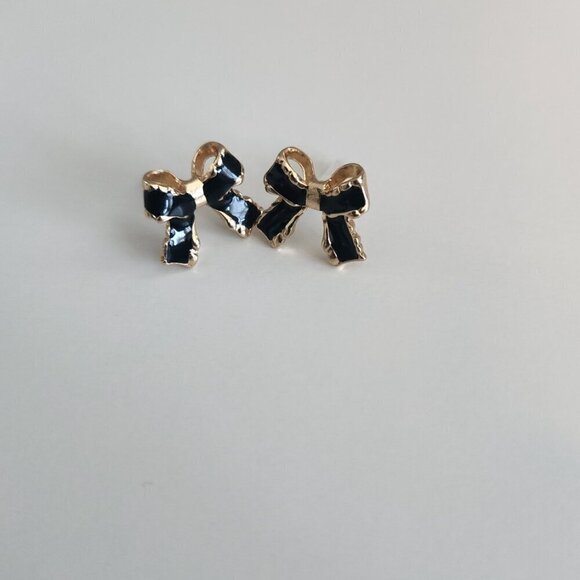 Minimalist Bow Stud Earrings Bundle & Save Black and Gold Jewelry Earrings- New - Picture 1 of 6